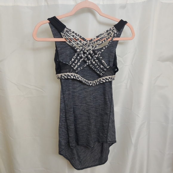 Lululemon Bra Top In Size 6 - Picture 2 of 3